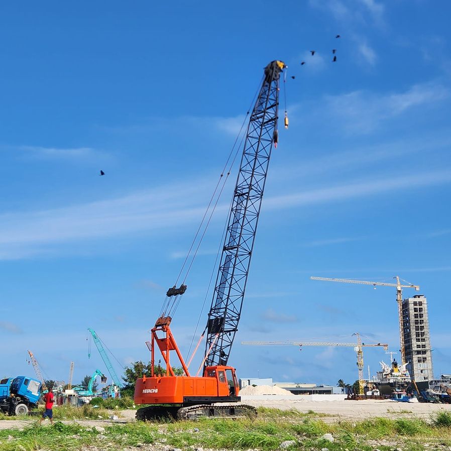 50-tonne crawler crane on a reclamation site
